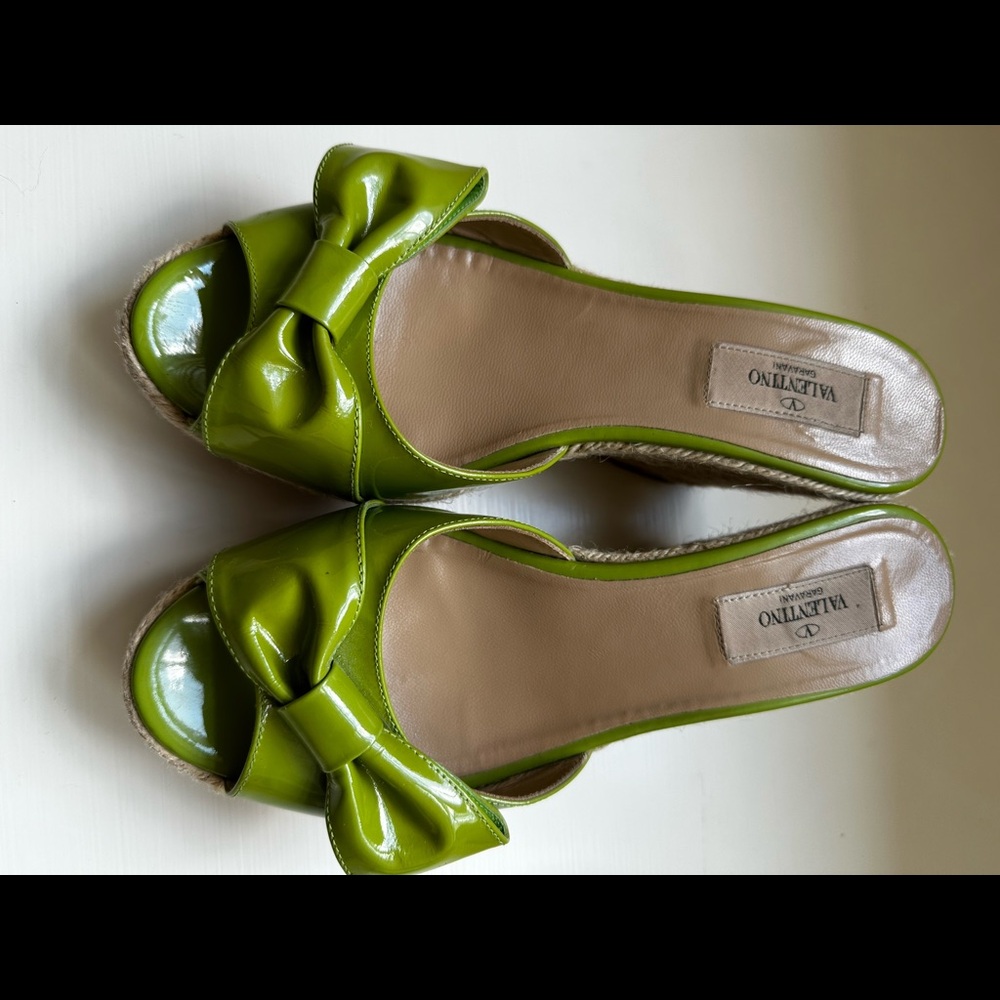 VALENTINO Patent Leather Bow Accent Espadrills